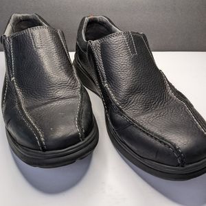 Clarks Men's Black leather loafers 12M